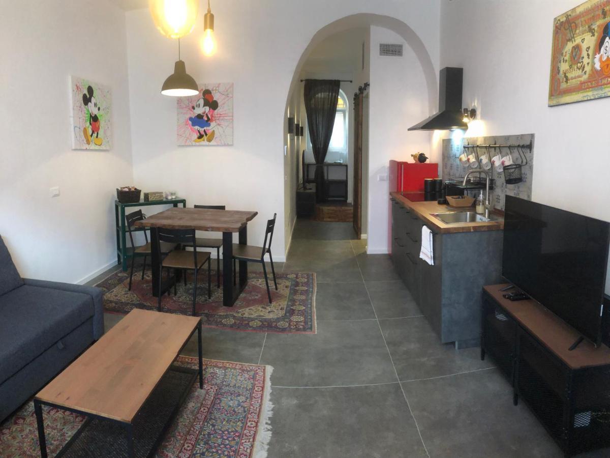 In Trast Ii Roma